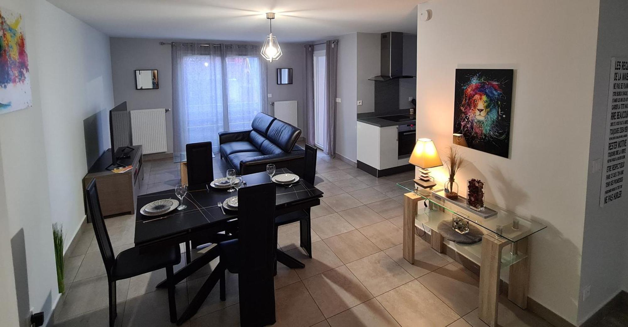 Appartement De Standing Au Centre De 沙西约 外观 照片